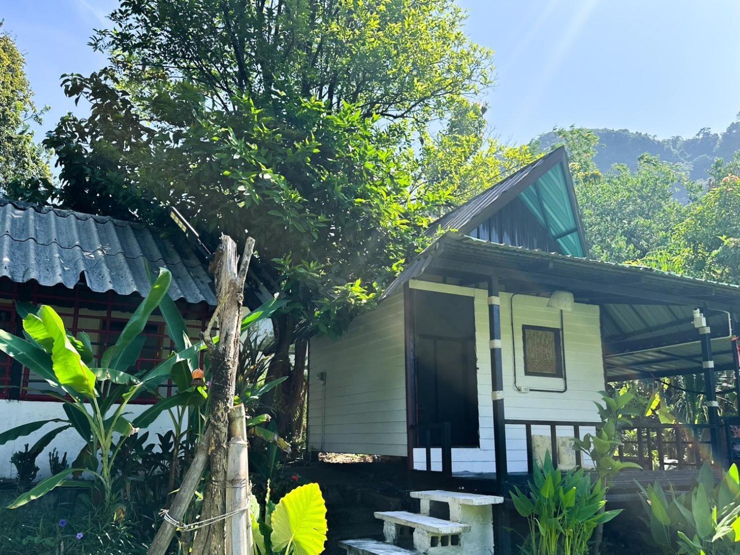 Baan Suanthip Homestay - Aoluek Natural Retreat Ao Luk Exterior photo